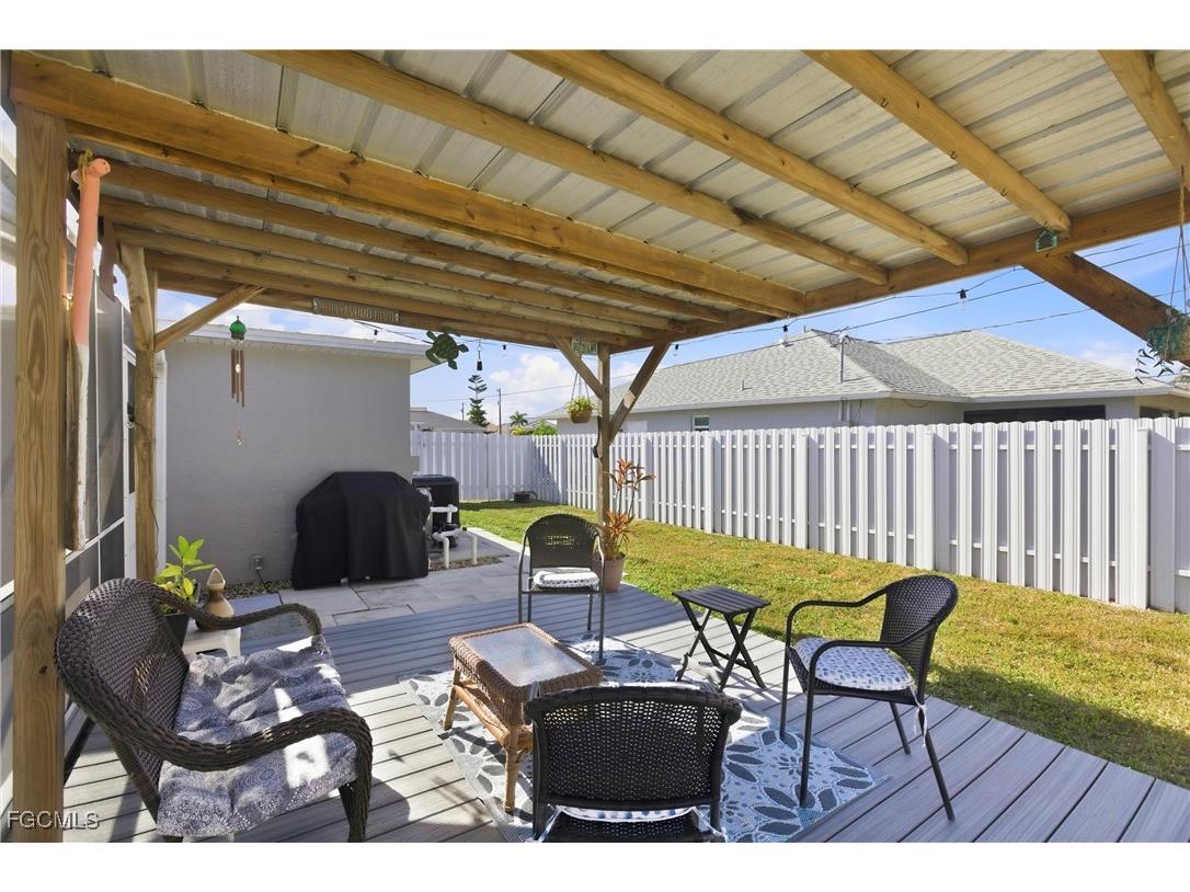 513 SE 27th Terrace Cape Coral FL 33904 2025013030 image26