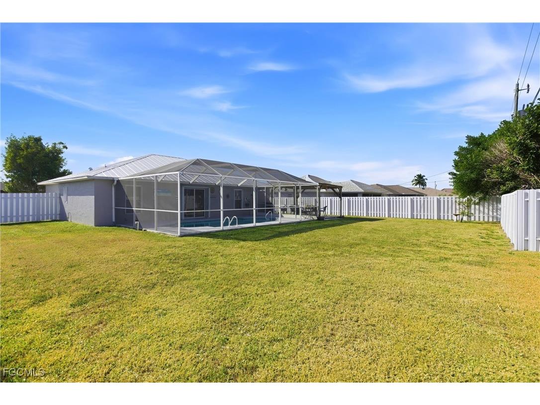 513 SE 27th Terrace Cape Coral FL 33904 2025013030 image34