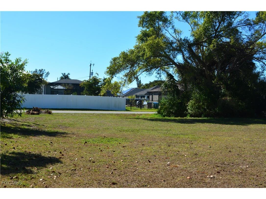 513 SW 13th Street Cape Coral FL 33991 2026002889 image9