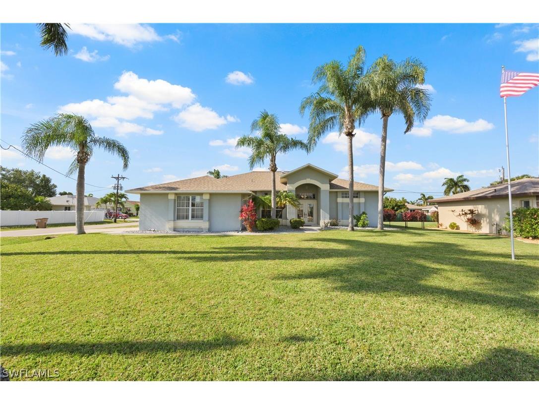 513 Wildwood Parkway Cape Coral FL 33904 224035328 image1