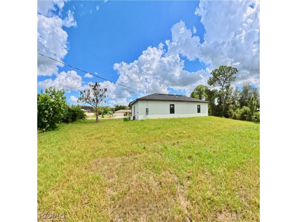 513 Fifth Avenue Lehigh Acres FL 33972 2025008092 image4