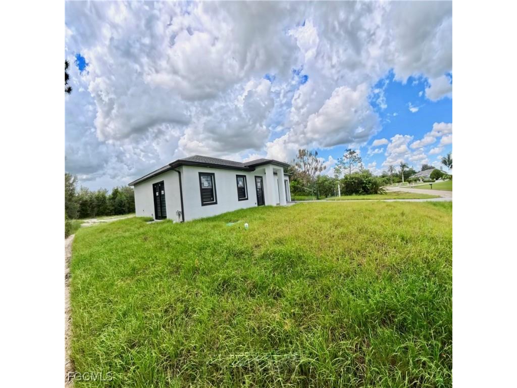 513 Fifth Avenue Lehigh Acres FL 33972 2025008092 image46