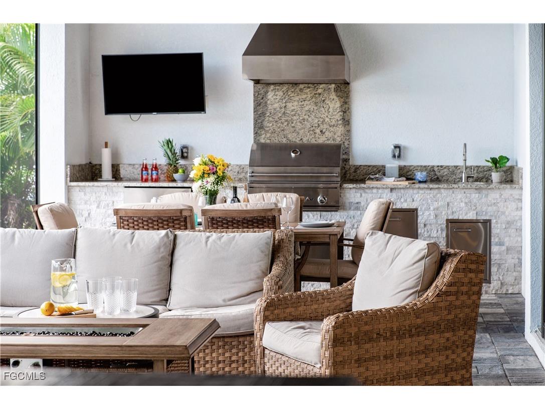 5130 Atlantic Court Cape Coral FL 33904 2025019062 image33