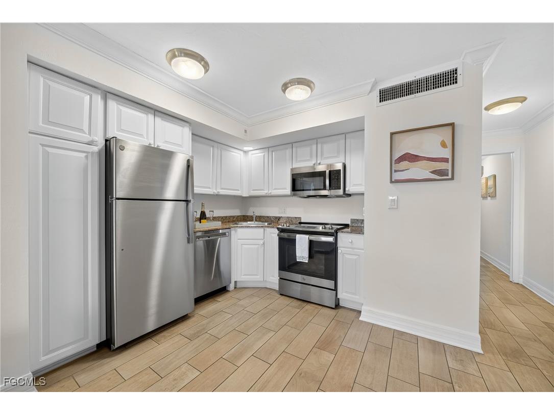 5132 Bayside Villas Captiva FL 33924 2025012075 image15