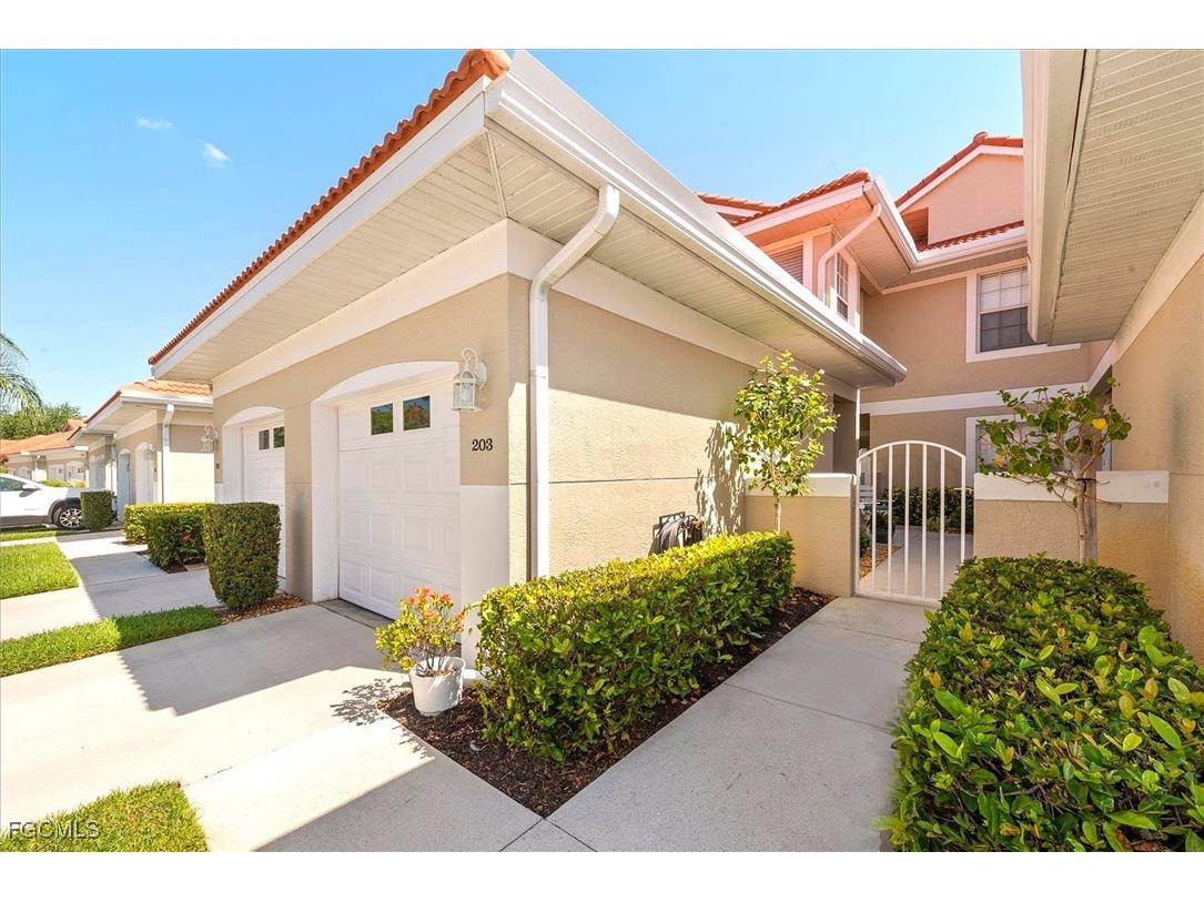 5135 Cobble Creek Court #203 Naples FL 34110 2025000262 image1