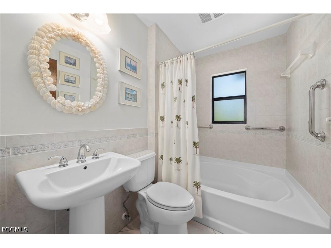 5135 Joewood Drive Sanibel FL 33957 2026017206 image25