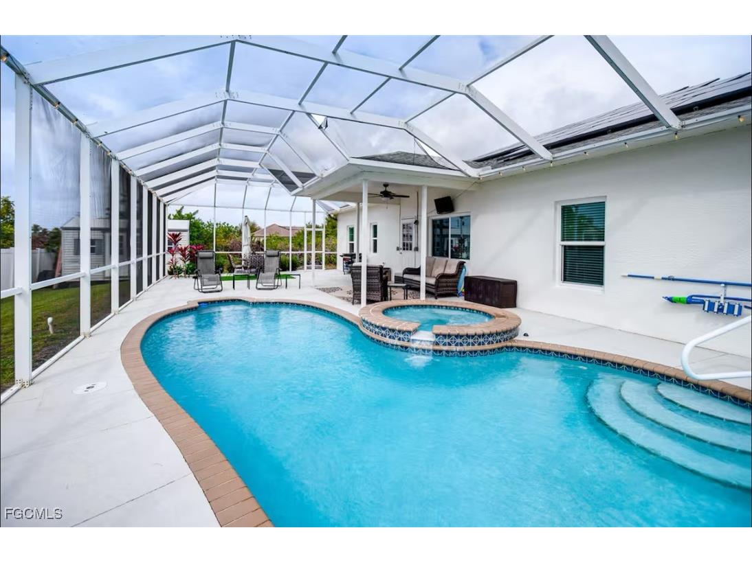 5137 Benton Court Lehigh Acres FL 33971 2025016584 image1