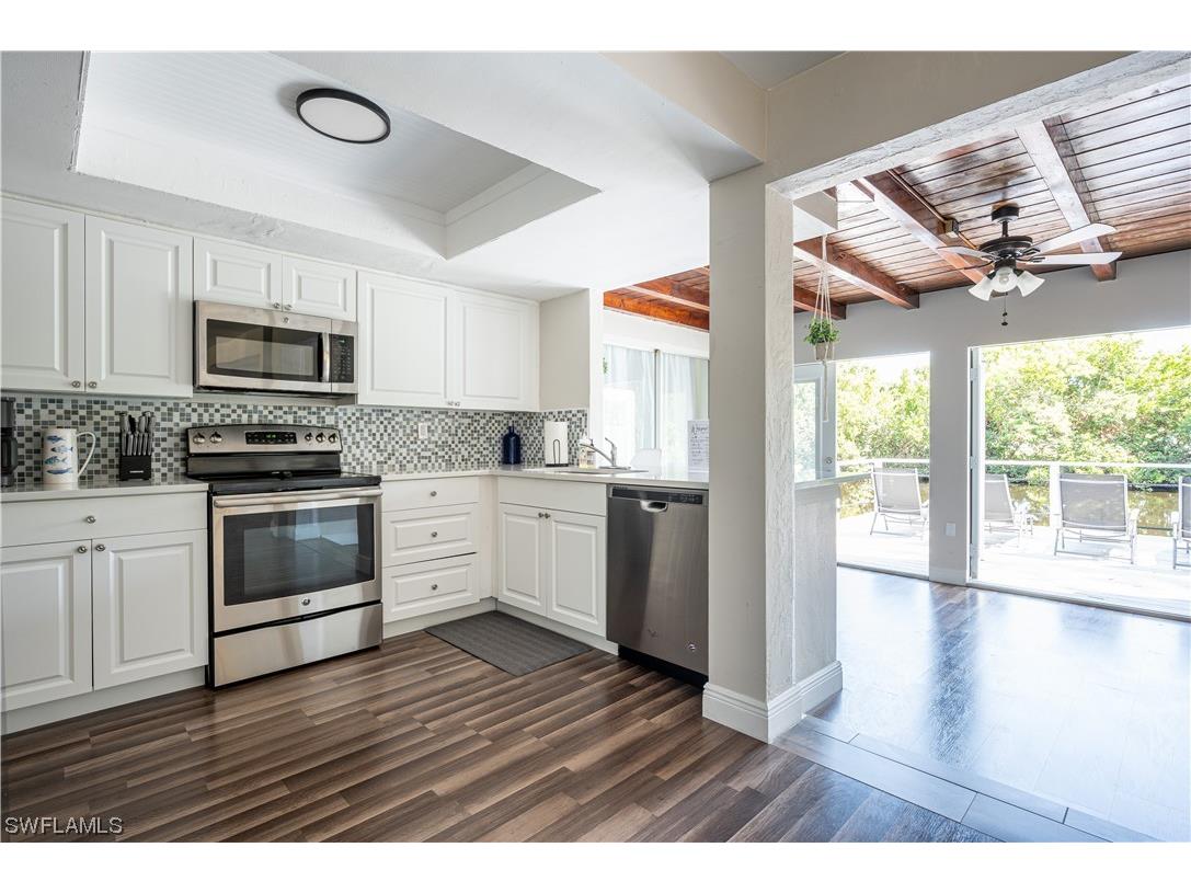 514 14th Street N Naples FL 34102 223062629 image3