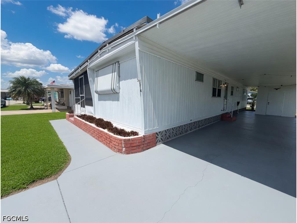 514 Blossom Court North Fort Myers FL 33917 2026023559 image2