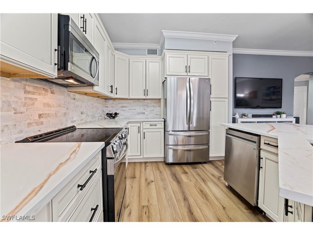 5140 Cobble Creek Court #C104 Naples FL 34110 226009368 image8