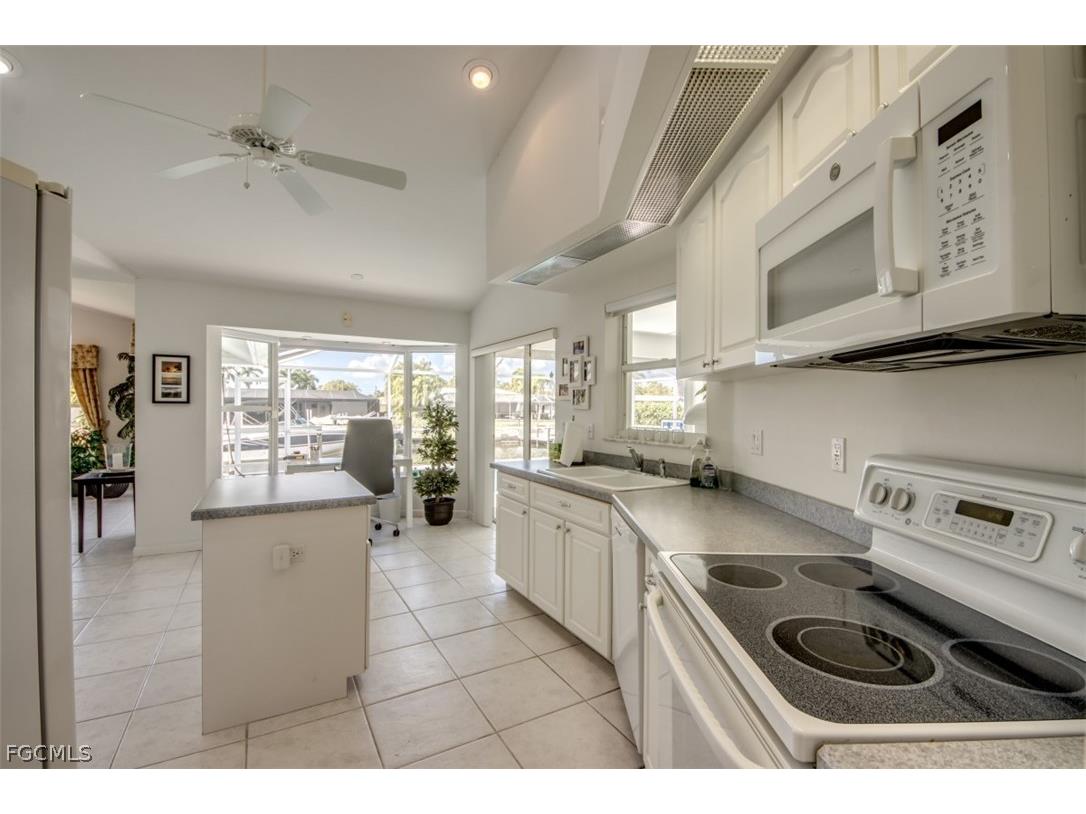 5142 SW 2nd Place Cape Coral FL 33914 2026010956 image10