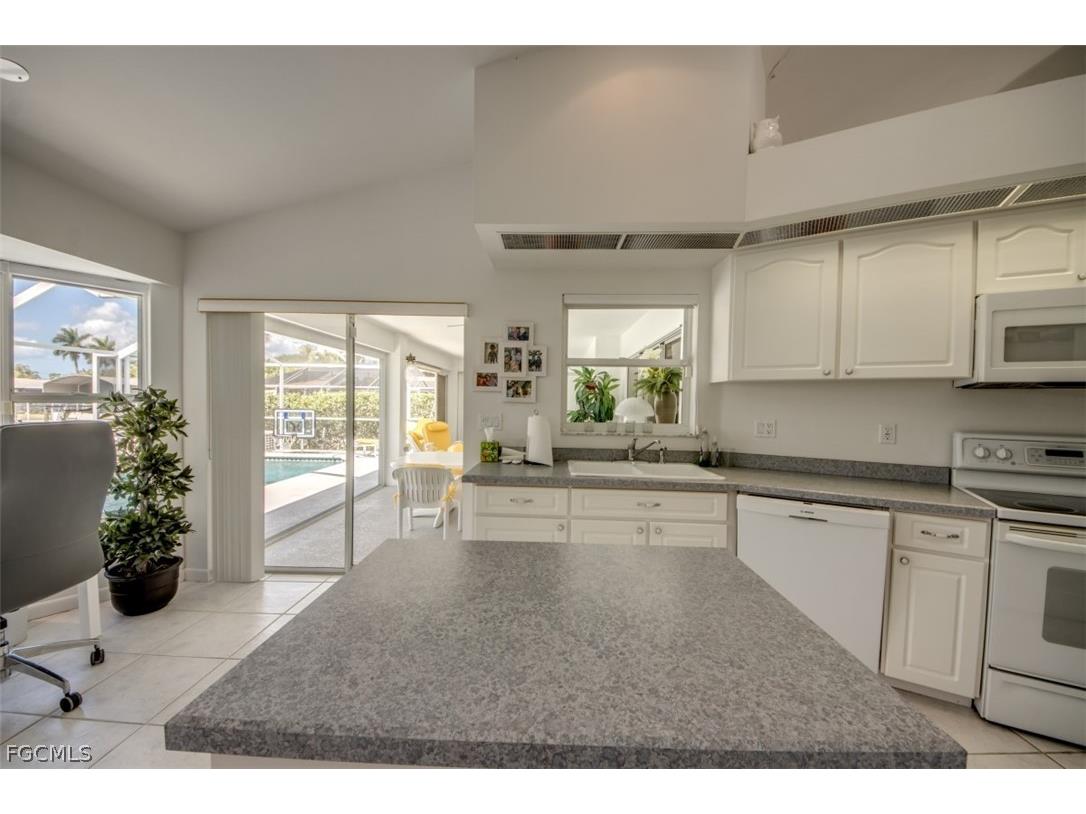 5142 SW 2nd Place Cape Coral FL 33914 2026010956 image13