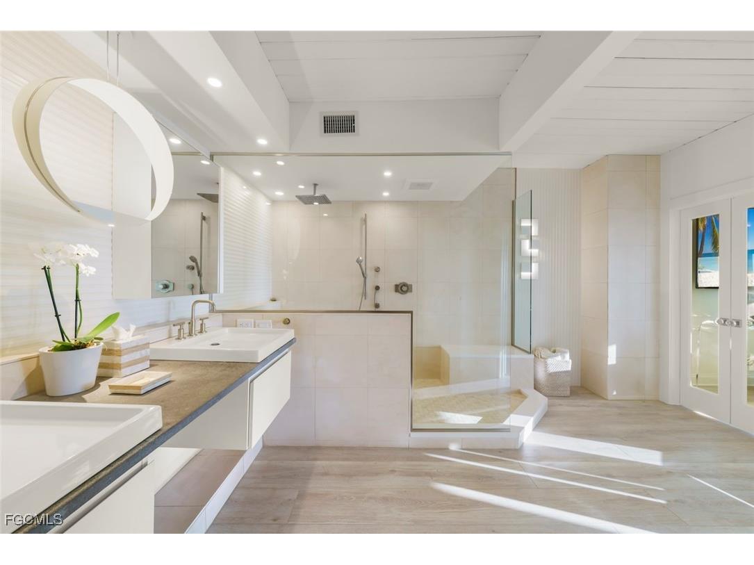 5145 Joewood Drive Sanibel FL 33957 2025019837 image34