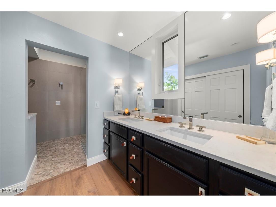 5145 Joewood Drive Sanibel FL 33957 2025019837 image38