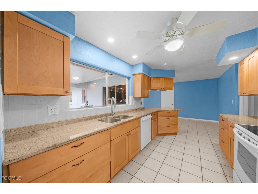 5146 Glade Court Cape Coral FL 33904 2026002740 image10