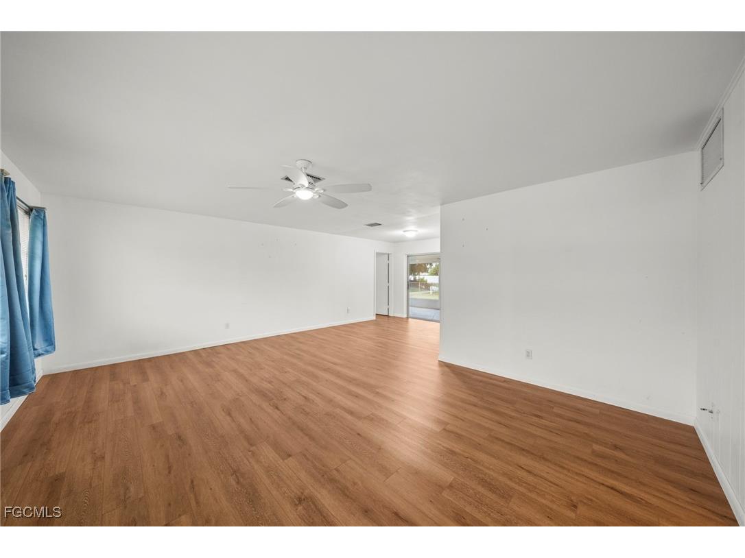 5146 Glade Court Cape Coral FL 33904 2026002740 image3