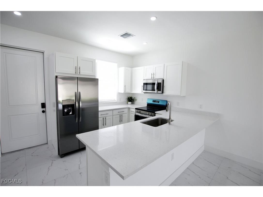 5148 Centennial Boulevard Lehigh Acres FL 33971 2025012192 image7