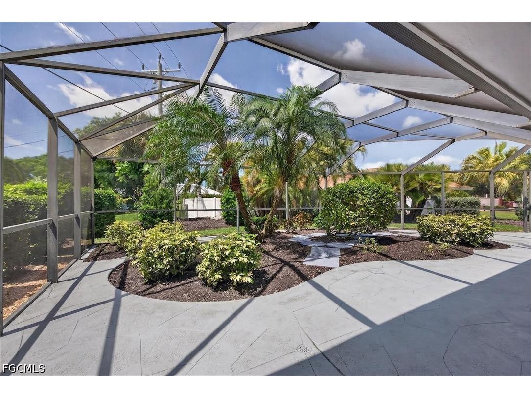 5148 Fairfield Drive Fort Myers FL 33919 2026016775 image21