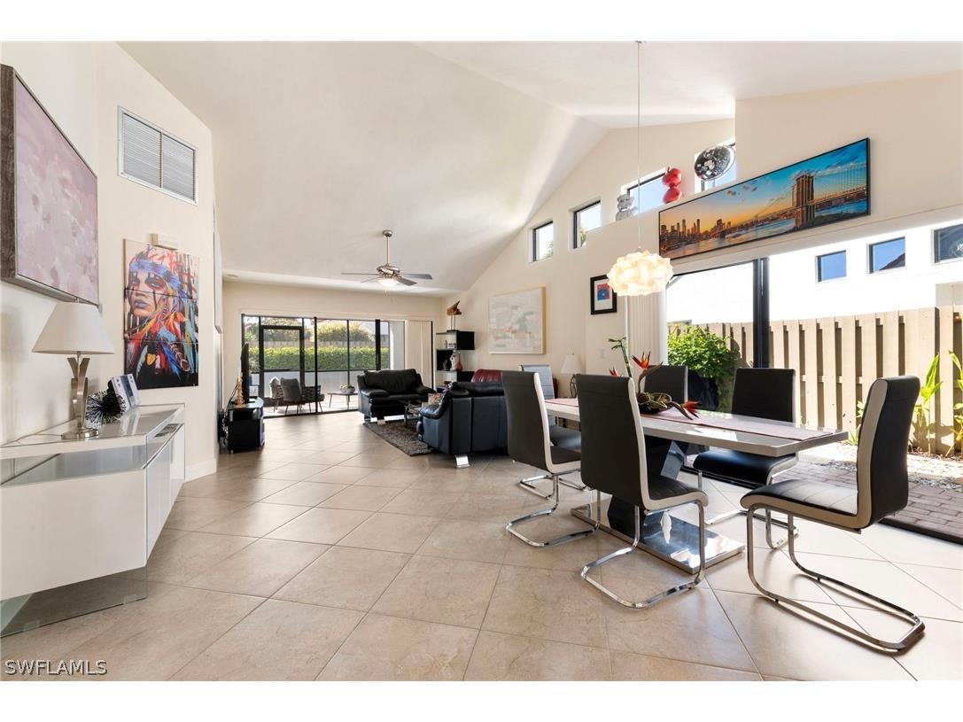 515 Beachwalk Circle Naples FL 34108 226007834 image1