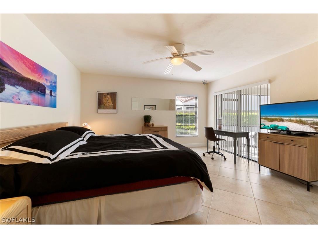 515 Beachwalk Circle Naples FL 34108 226007834 image11