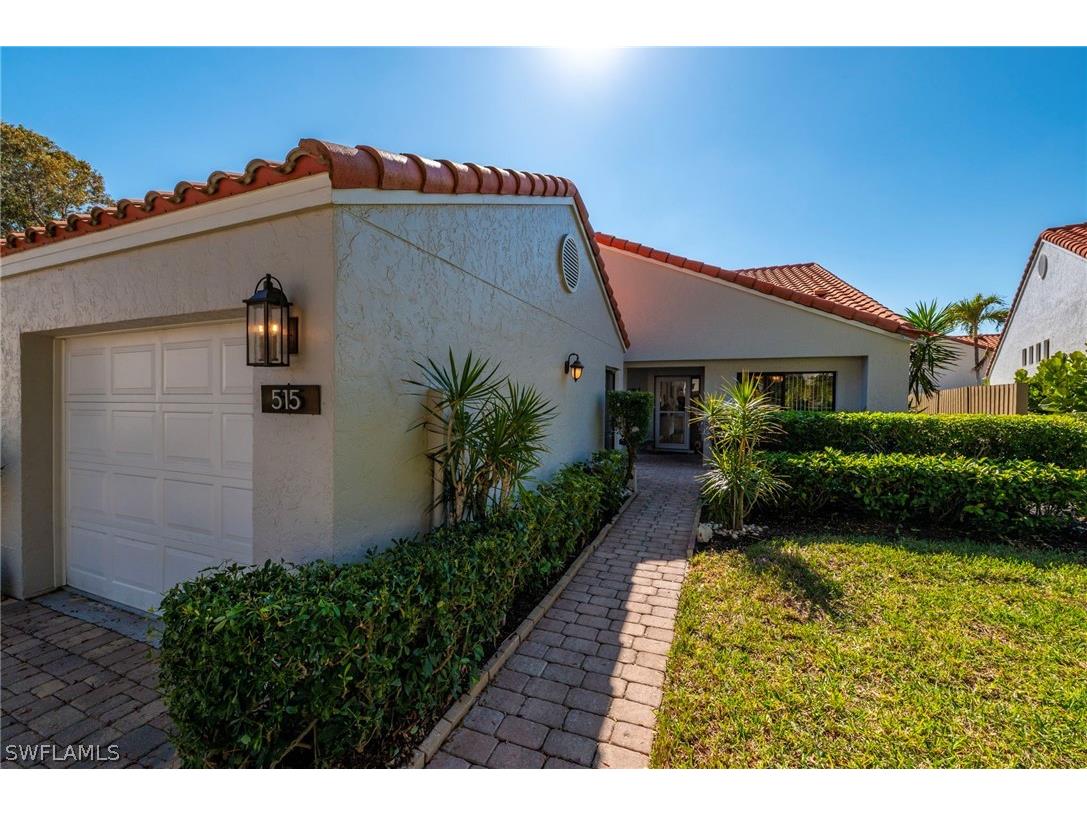515 Beachwalk Circle Naples FL 34108 226007834 image2