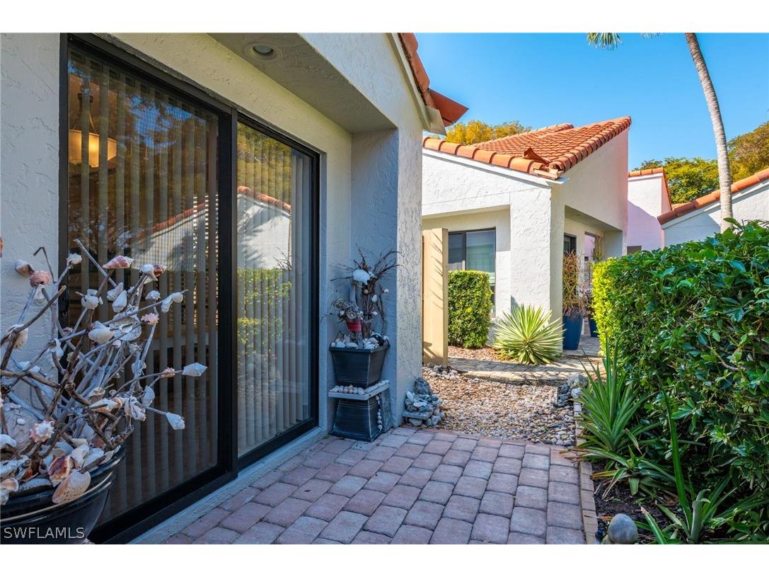 515 Beachwalk Circle Naples FL 34108 226007834 image22