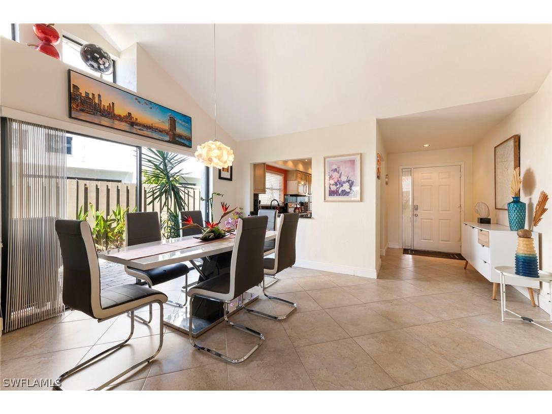 515 Beachwalk Circle Naples FL 34108 226007834 image3