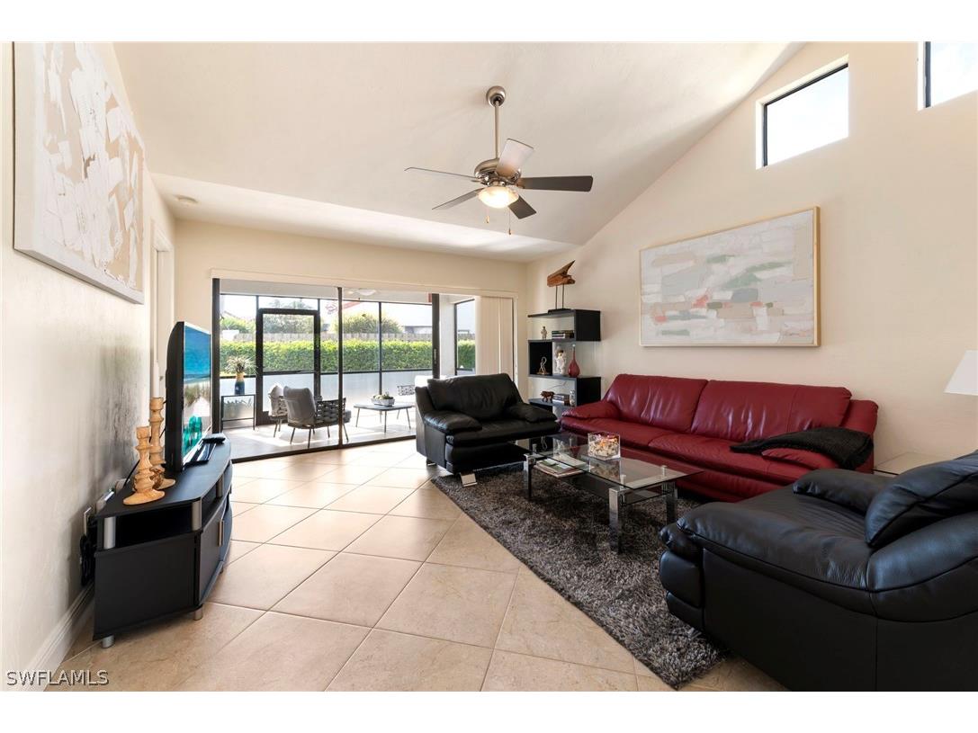 515 Beachwalk Circle Naples FL 34108 226007834 image4