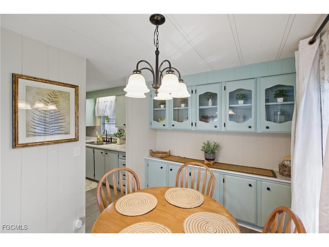 515 Blossom Court North Fort Myers FL 33917 2025017007 image11