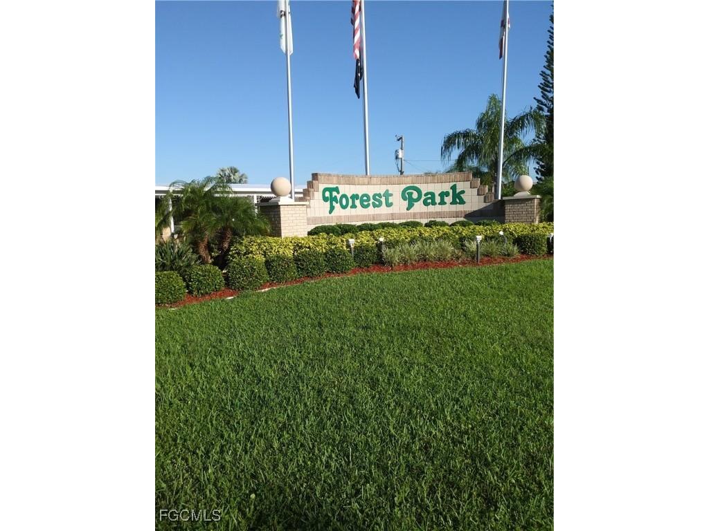 515 Blossom Court North Fort Myers FL 33917 2025017007 image2