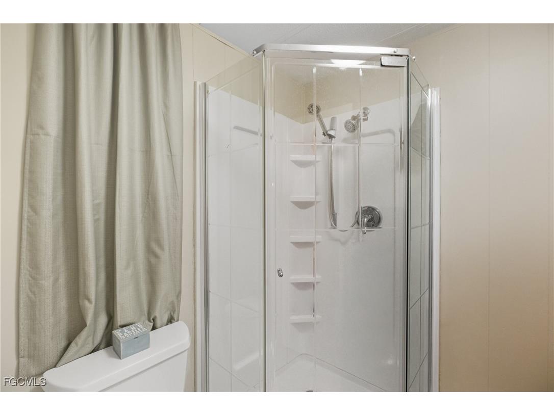 515 Blossom Court North Fort Myers FL 33917 2025017007 image23