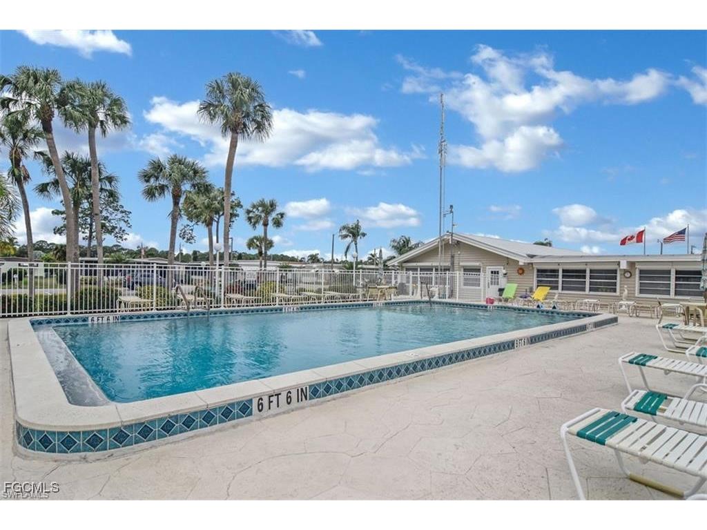 515 Blossom Court North Fort Myers FL 33917 2025017007 image29