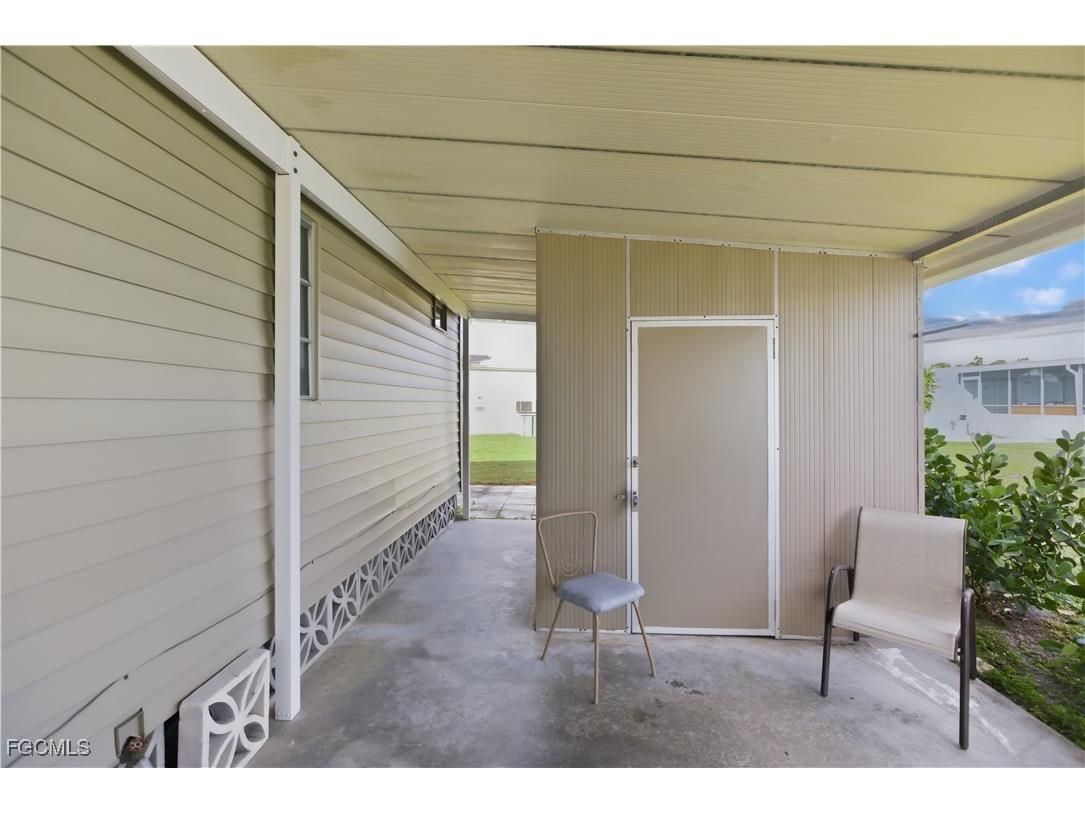 515 Blossom Court North Fort Myers FL 33917 2025017007 image30