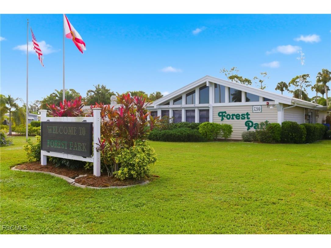 515 Blossom Court North Fort Myers FL 33917 2025017007 image33