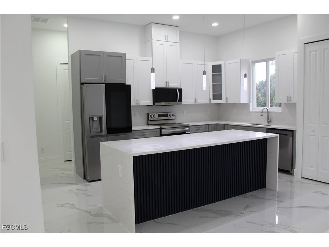 515 Broadway Avenue Lehigh Acres FL 33972 2025008352 image10
