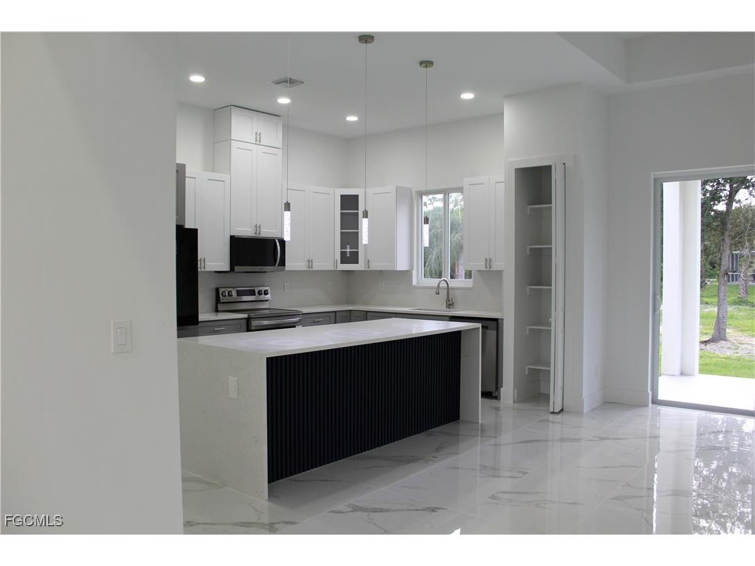 515 Broadway Avenue Lehigh Acres FL 33972 2025008352 image11