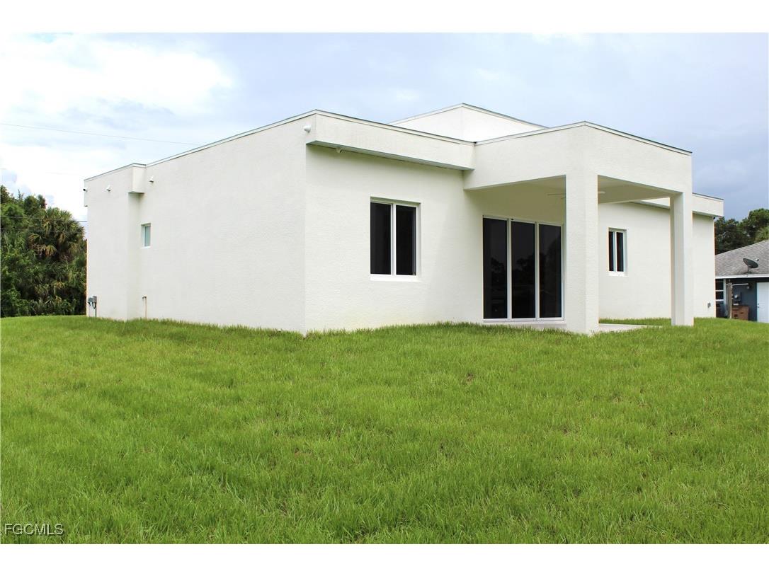 515 Broadway Avenue Lehigh Acres FL 33972 2025008352 image5