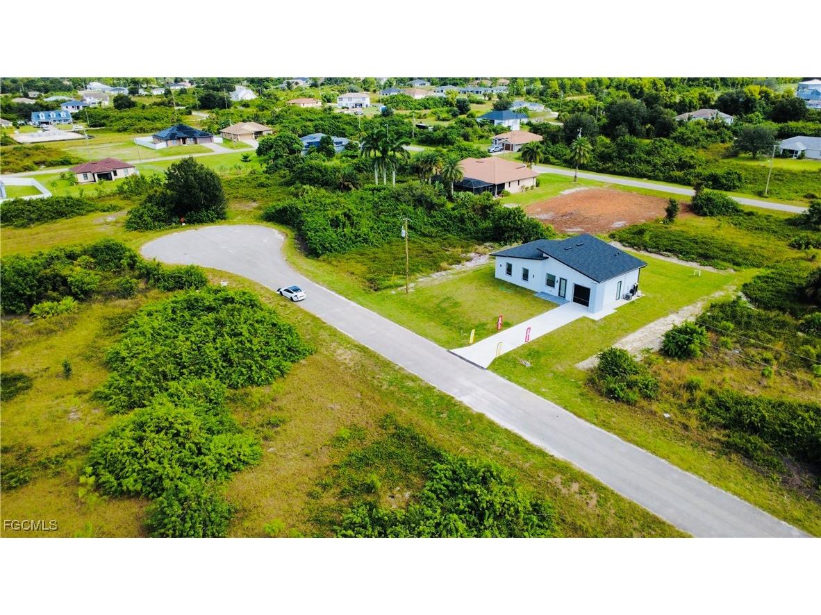 515 Croydon Avenue S Lehigh Acres FL 33974 2025016213 image4