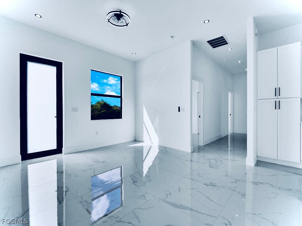 515 Croydon Avenue S Lehigh Acres FL 33974 2026008276 image2