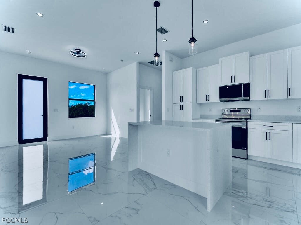 515 Croydon Avenue S Lehigh Acres FL 33974 2026008276 image5