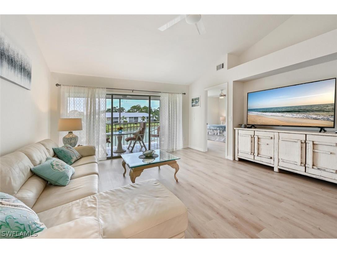 515 Gabriel Circle #1910 Naples FL 34104 226007510 image2