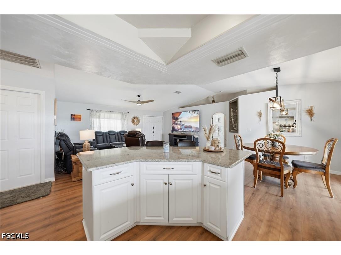 515 Gleason Parkway Cape Coral FL 33914 2026022319 image8