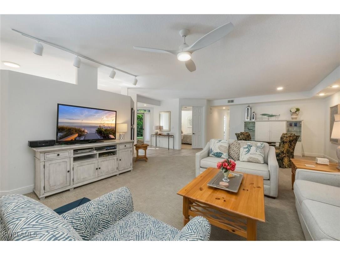 515 Laguna Royale Boulevard #102 Naples FL 34119 225076929 image10