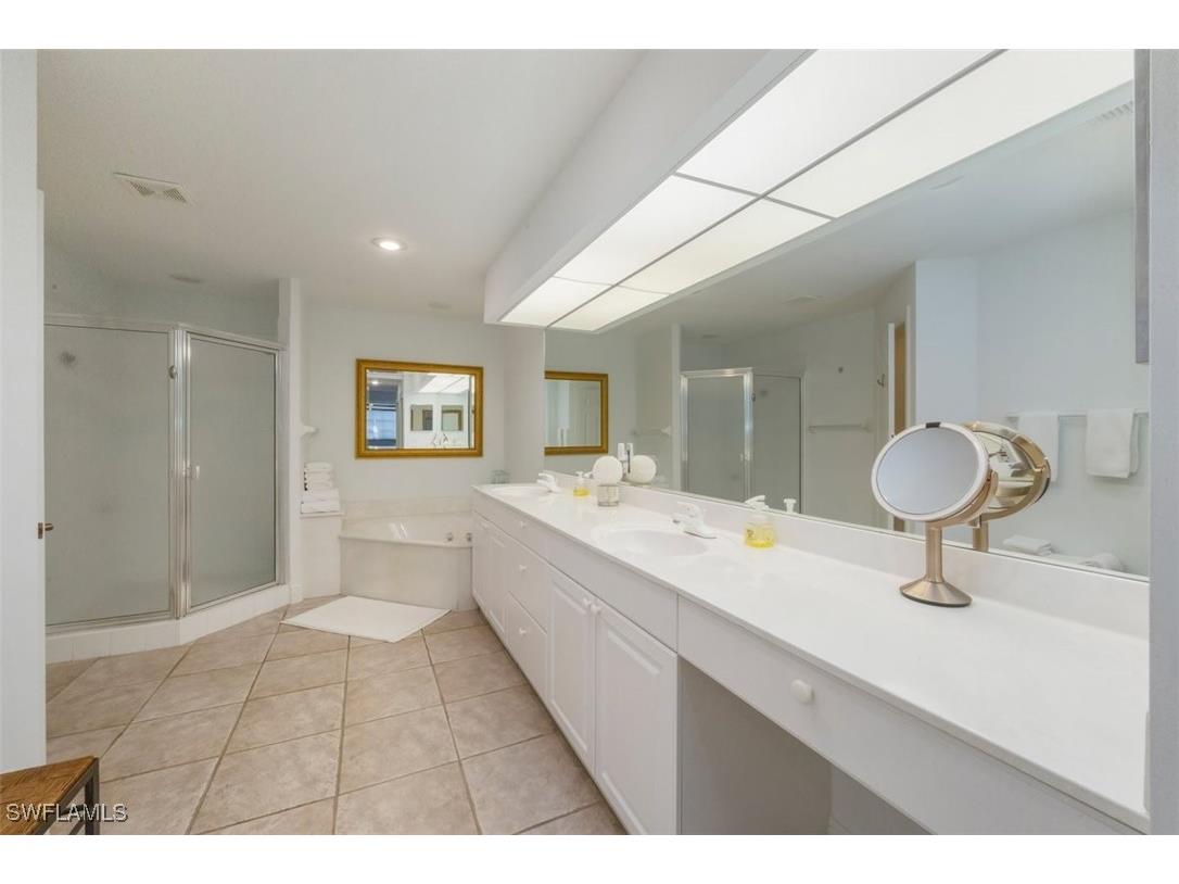 515 Laguna Royale Boulevard #102 Naples FL 34119 225076929 image17