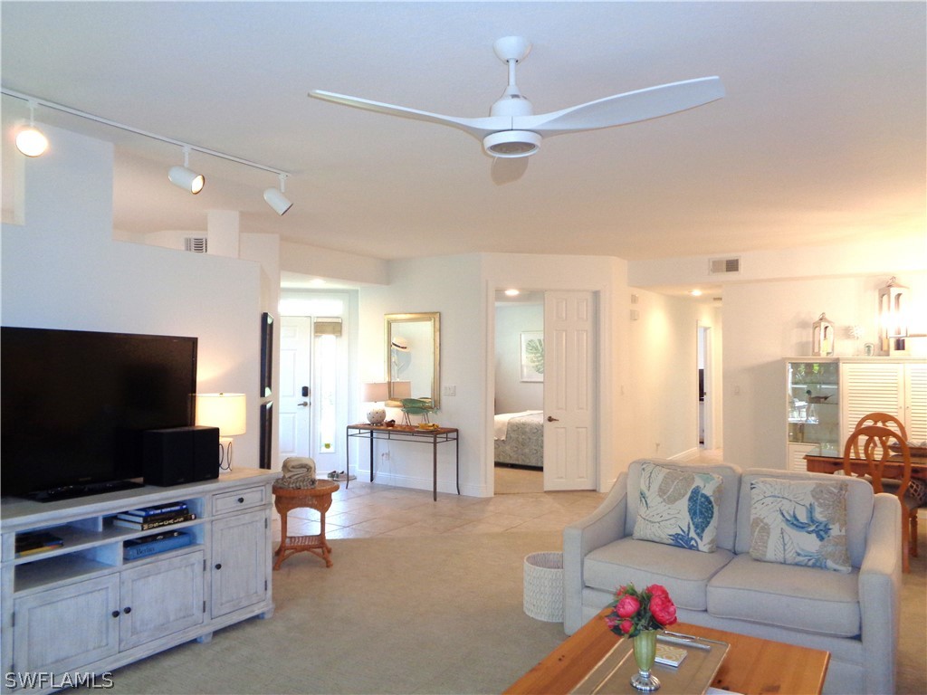515 Laguna Royale Boulevard #102 Naples FL 34119 226009731 image5