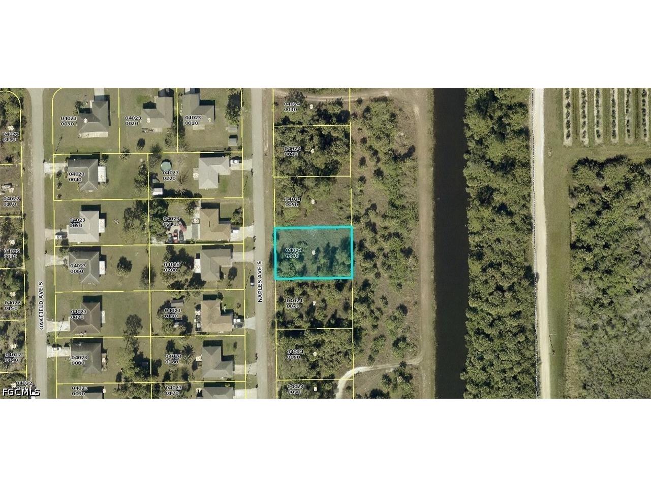 515 Naples Avenue S Lehigh Acres FL 33974 2026017947 image2