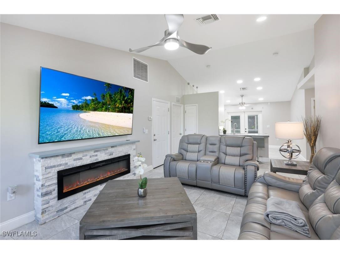 515 Peerless Circle Lehigh Acres FL 33974 224071701 image1