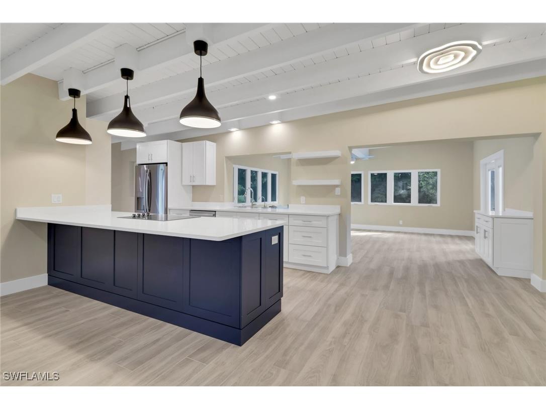 5150 Sand Dollar Lane Naples FL 34103 226000916 image1