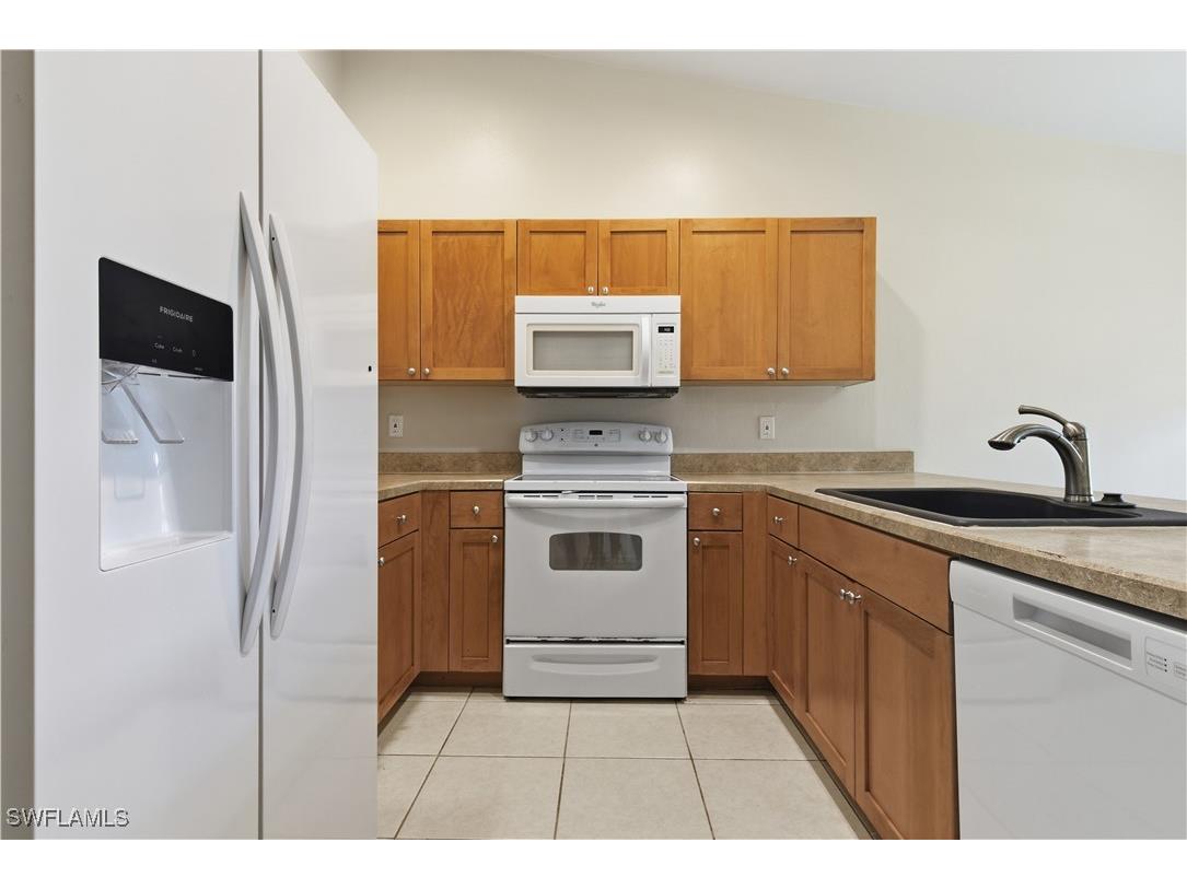 516/518 SE 5th Place Cape Coral FL 33990 226003797 image5