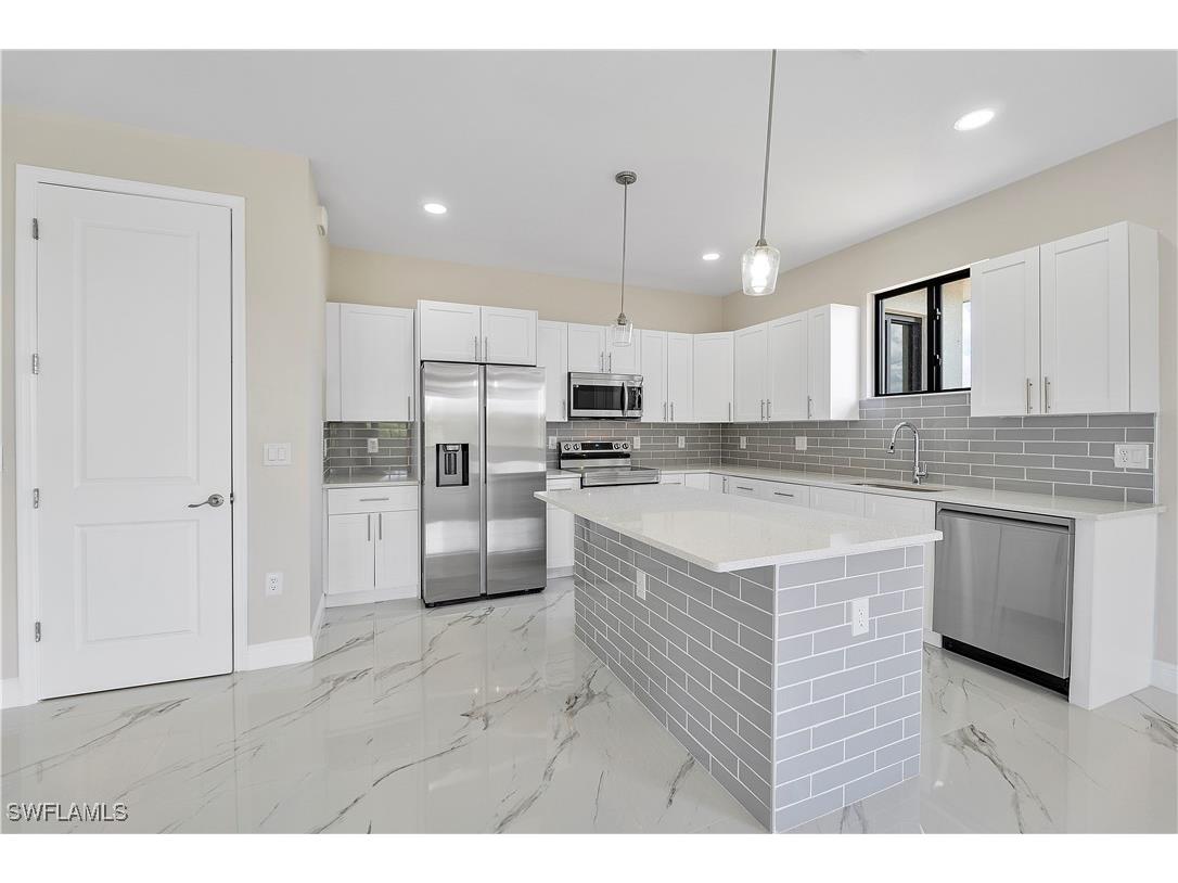 516 Kilarney Avenue S Lehigh Acres FL 33974 224070303 image25